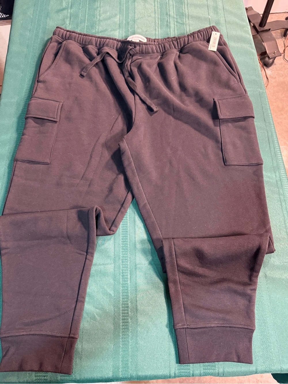 Men's Black Cargo Jogger Pants with Drawstring